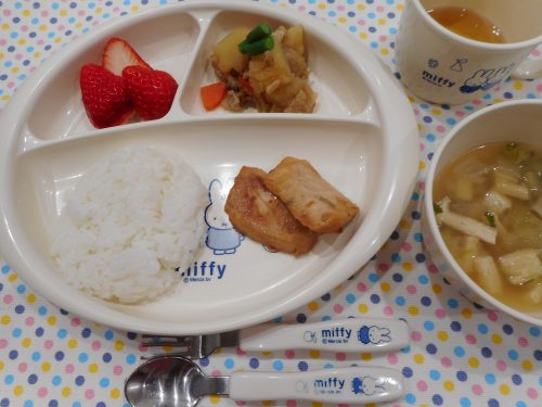 4月13日の給食(^^)/肉じゃが♪