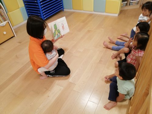 ★今週の読み聞かせの様子★