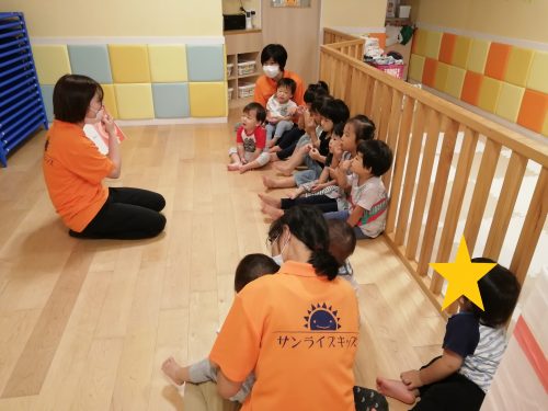 ★絵本読み聞かせの様子★