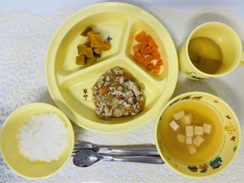 9月15日（木）の給食・おやつ