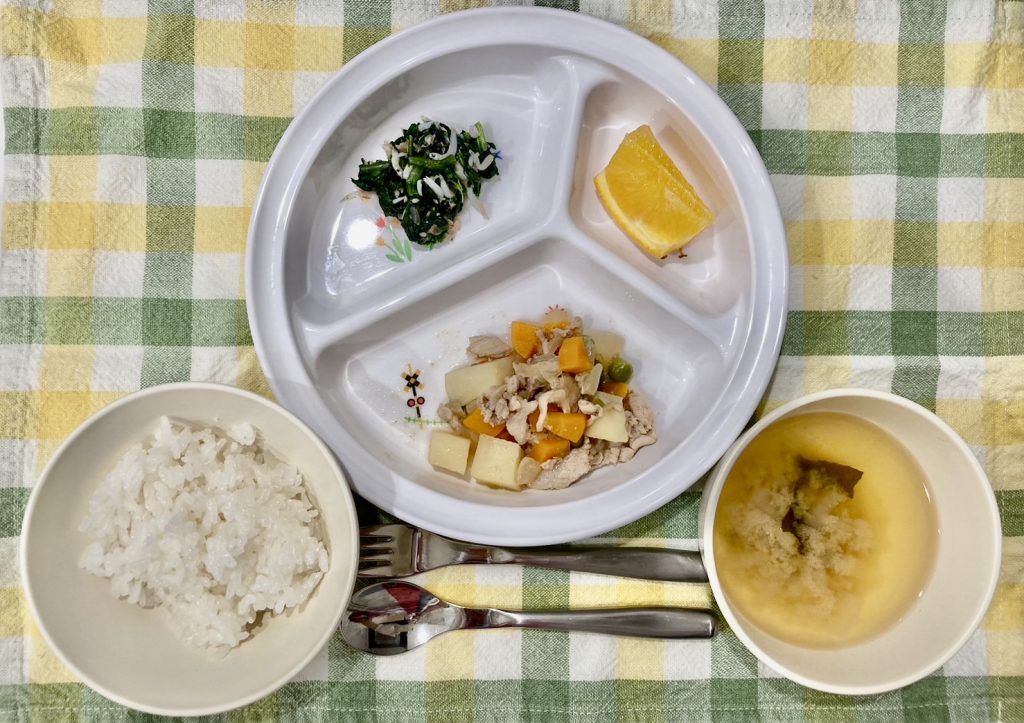 8月16日(水)の給食・おやつ