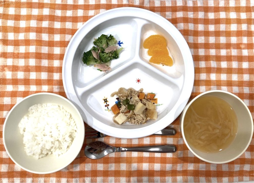 9月4日(月)の給食・おやつ