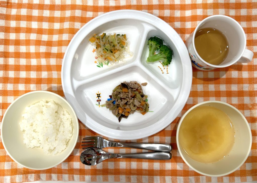 9月13日(水)の給食・おやつ