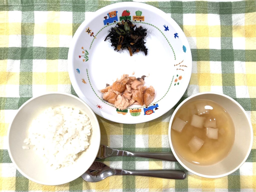 9月16日(土)の給食・おやつ