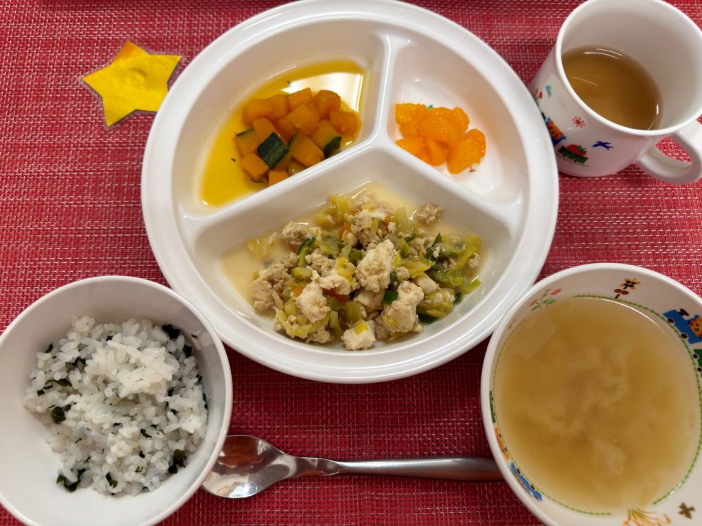 【2月16日㈪の給食・おやつ】