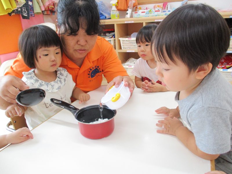 4月2日(金)の給食・おやつ