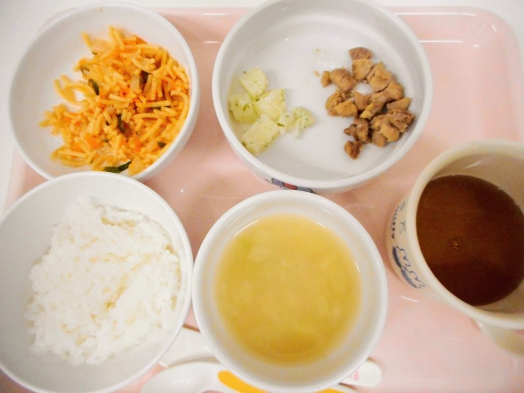 2月14日(火)の給食・おやつ