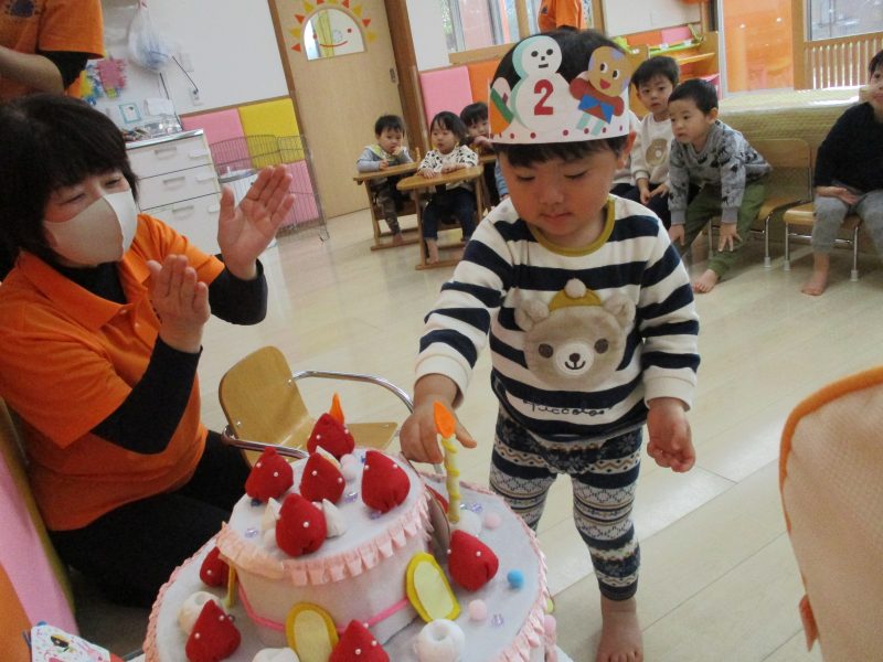 4月28日(金)の給食・おやつ