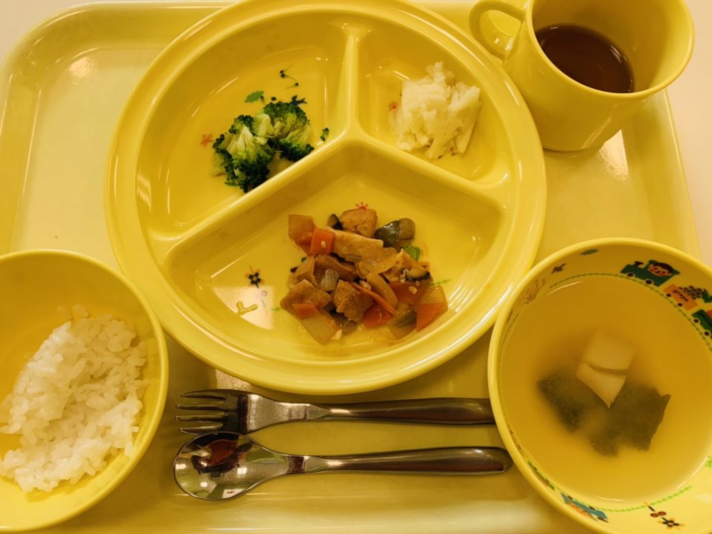 5月23日(火)の給食・おやつ