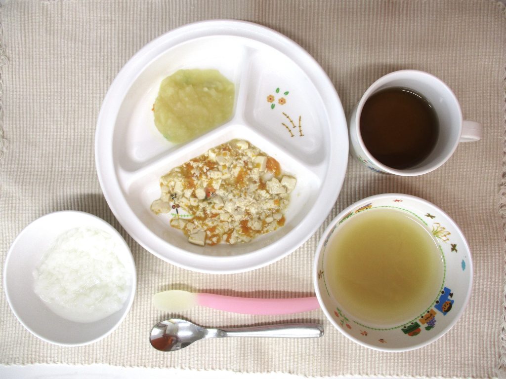 7月24日(月)の給食・おやつ
