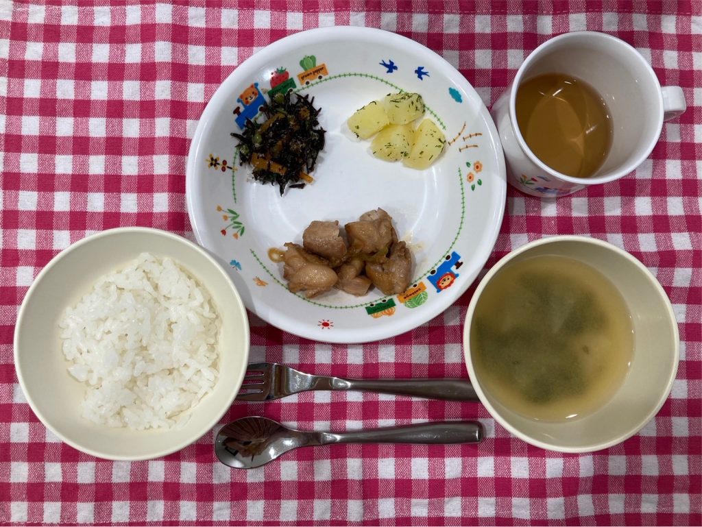 7月22日(土)の給食・おやつ