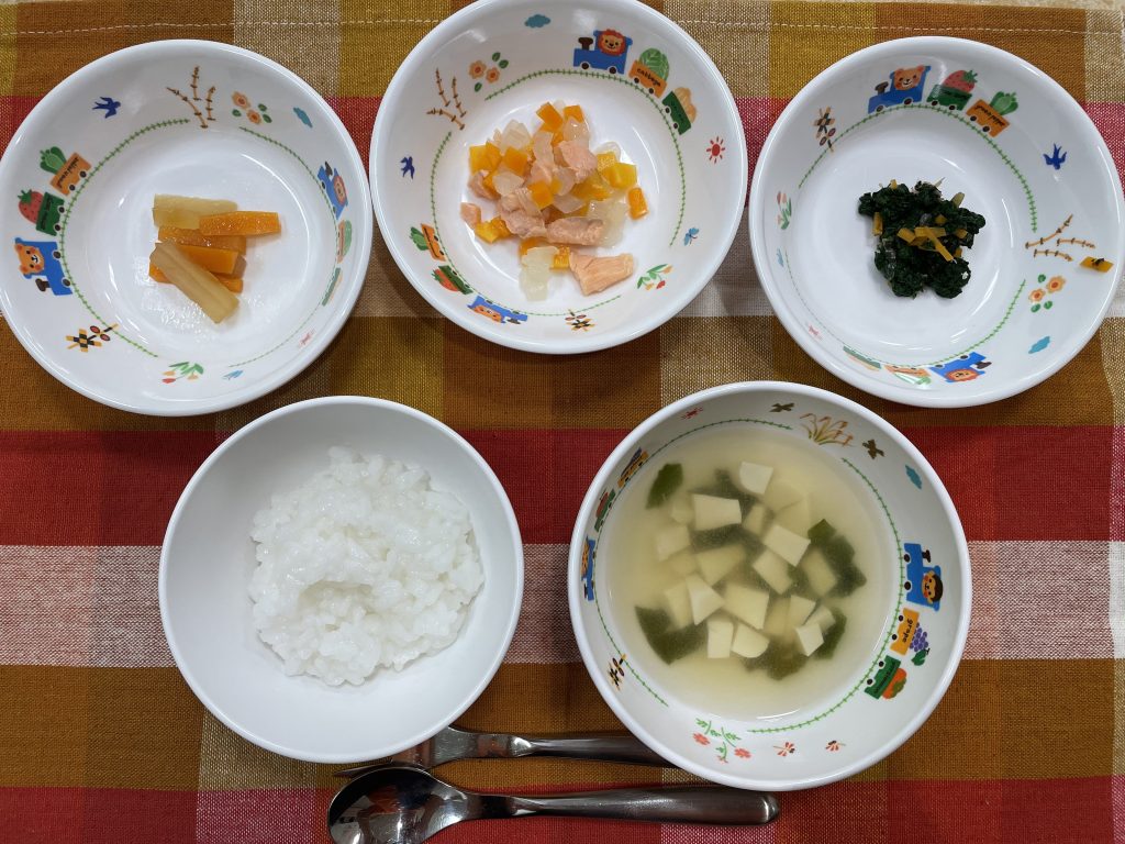 9月20日(水)の給食・おやつ