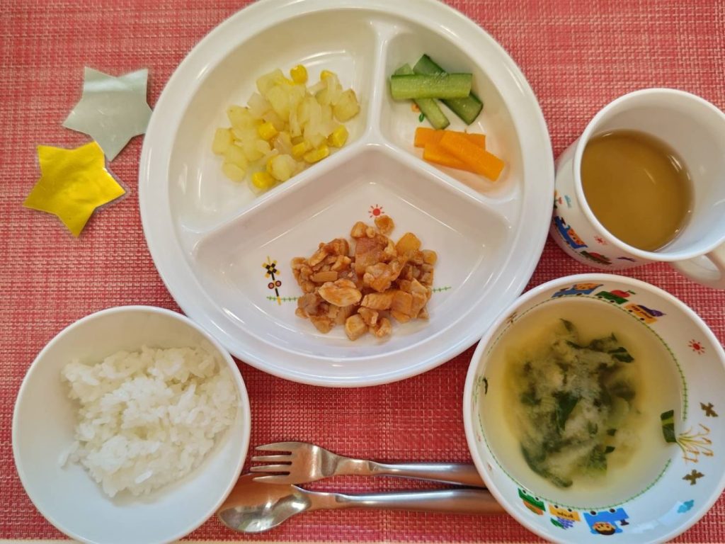 【6月15日㈯の給食・おやつ】