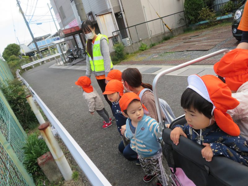 ☆落ち葉遊び☆