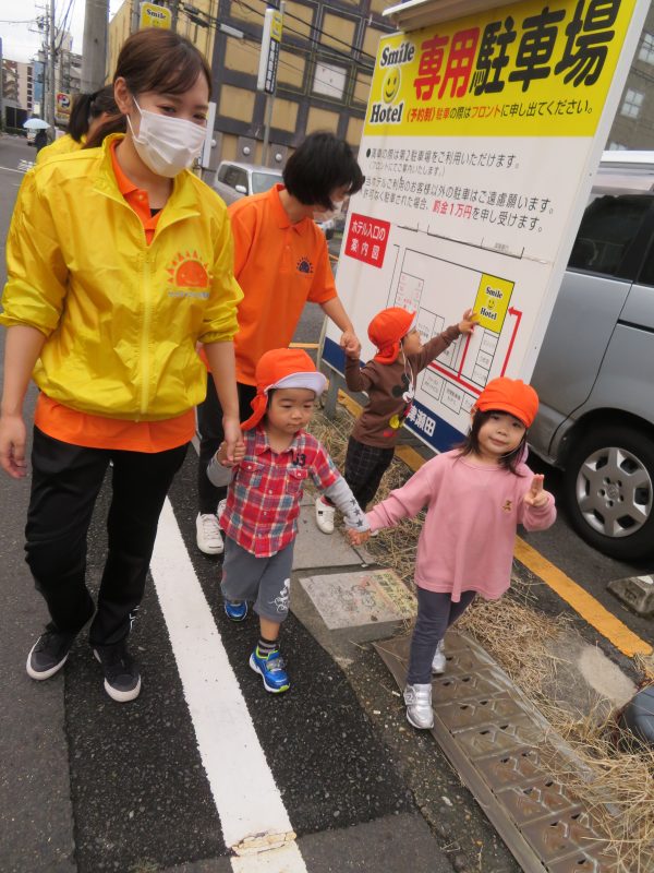 お誕生日会?とハロウィン製作?