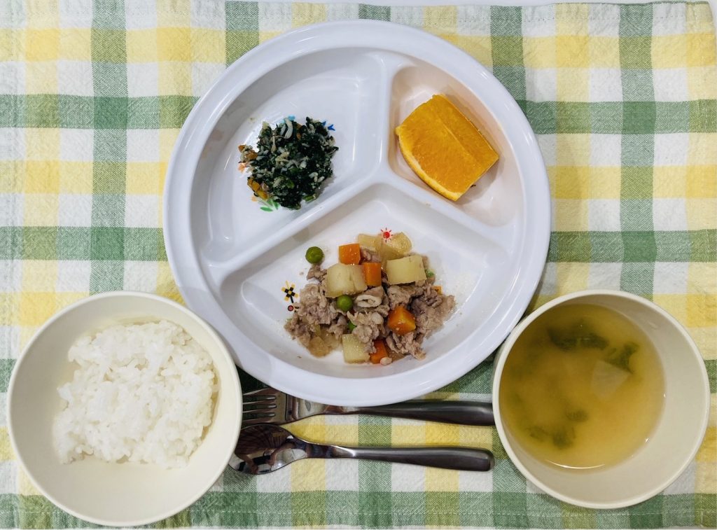 11月16日(木)の給食・おやつ