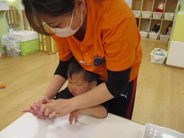 製作&保育シーン