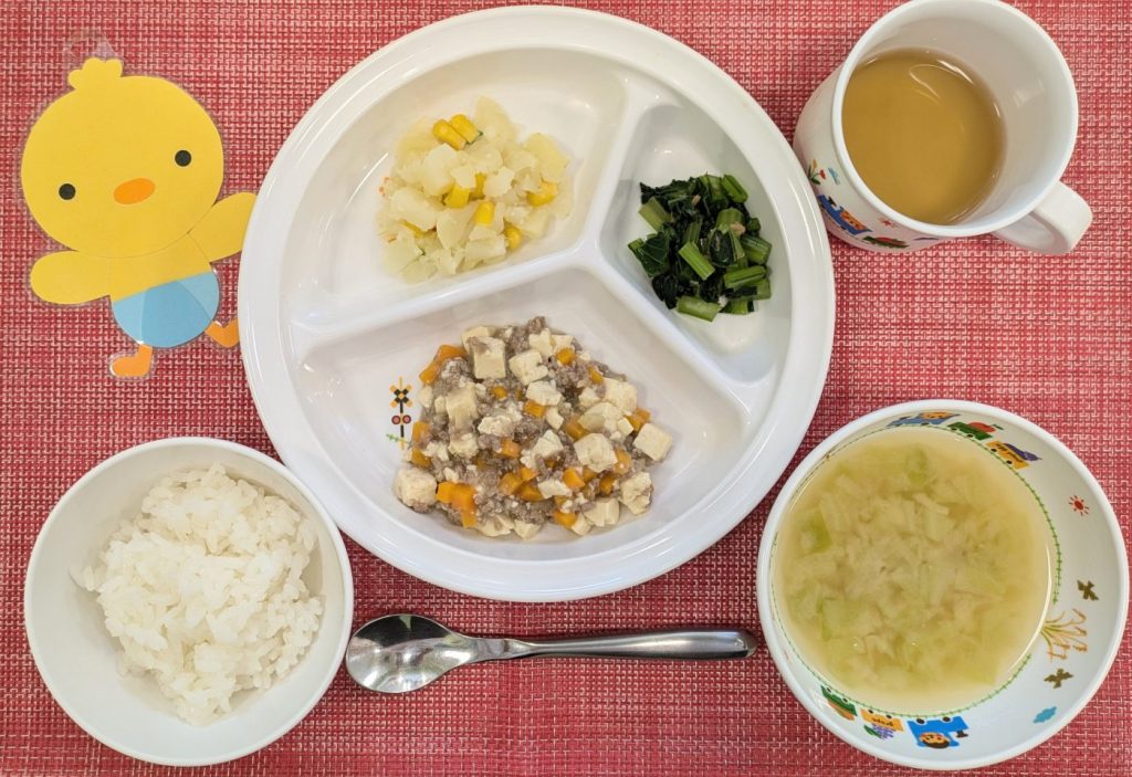 【8月10日㈯の給食・おやつ】