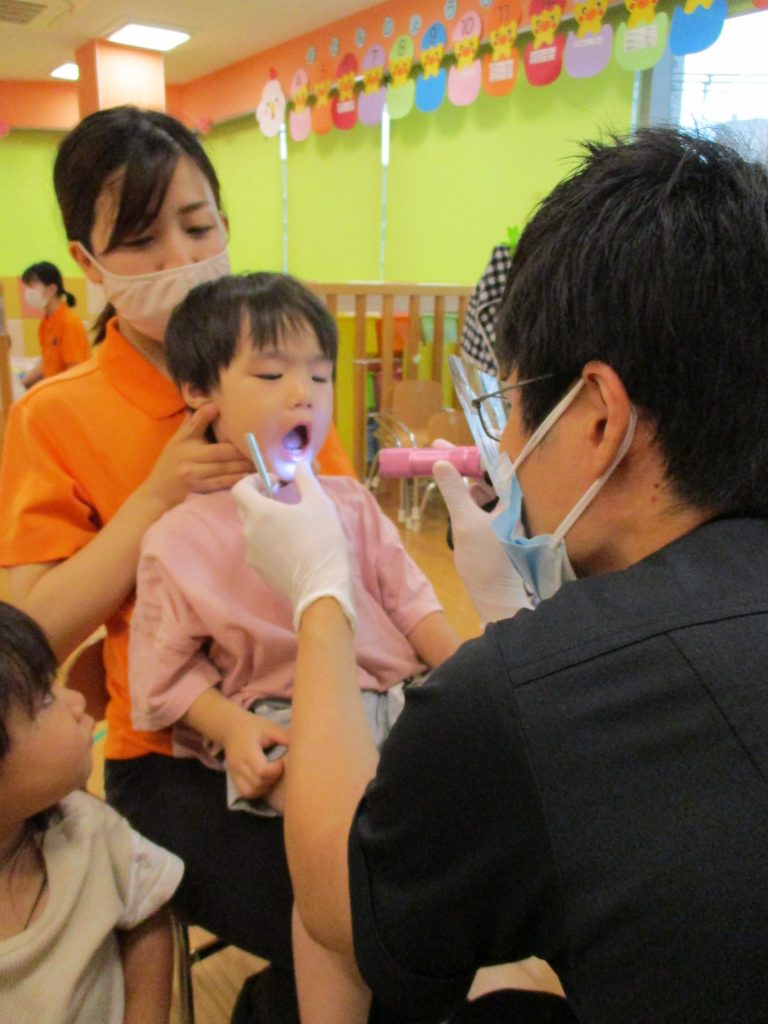 ?絵本読み聞かせプログラム?