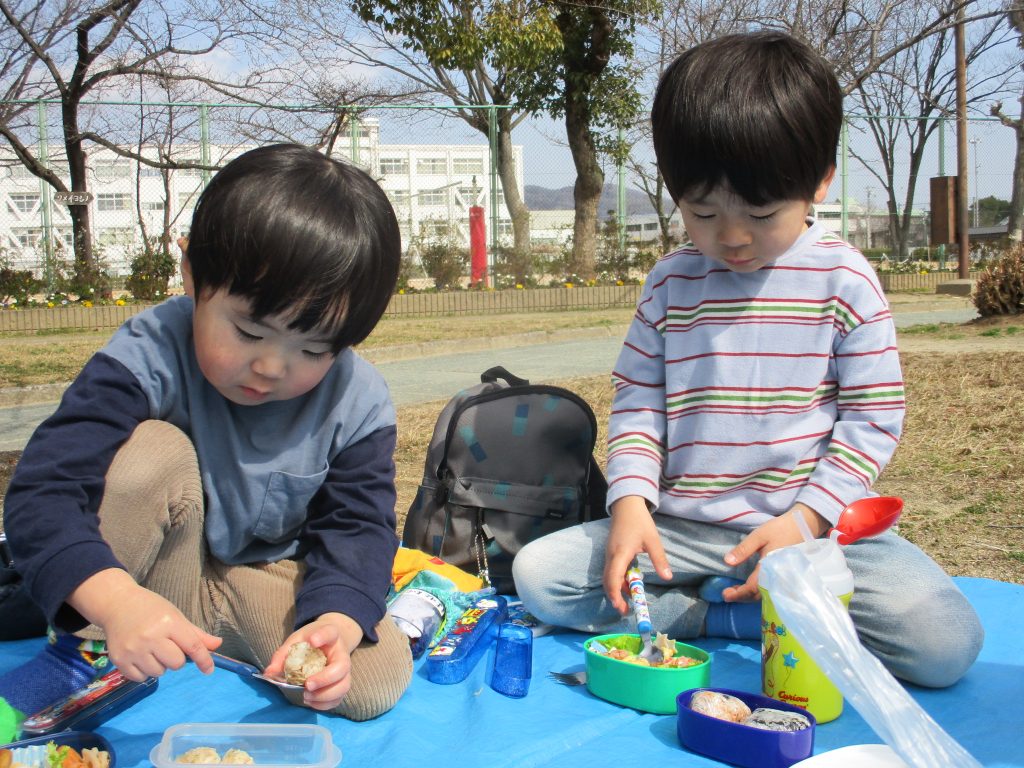 11月26日(土)の給食・おやつ