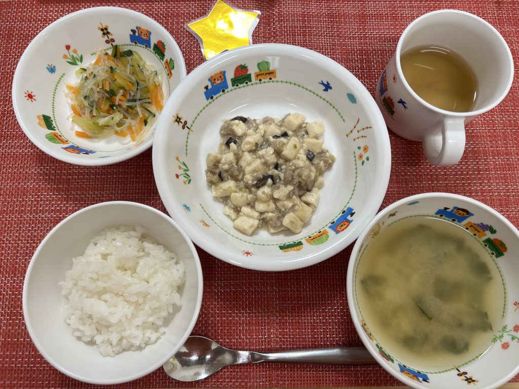 【6月５日㈭の給食・おやつ】