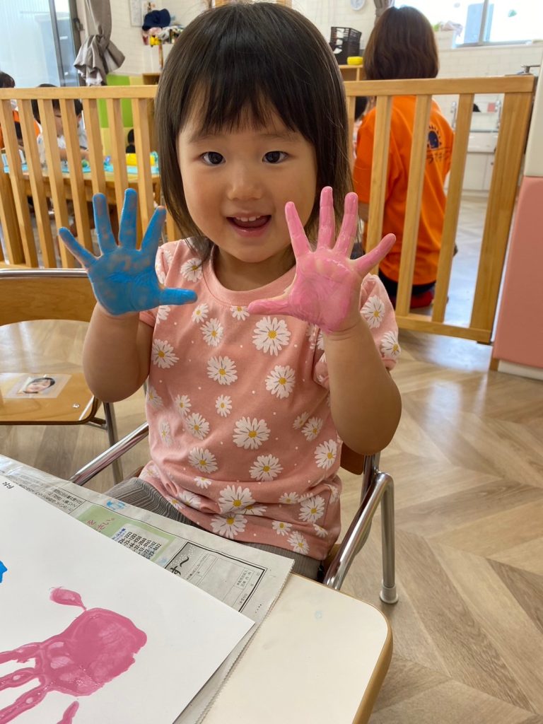 おててぺったん！🖐️