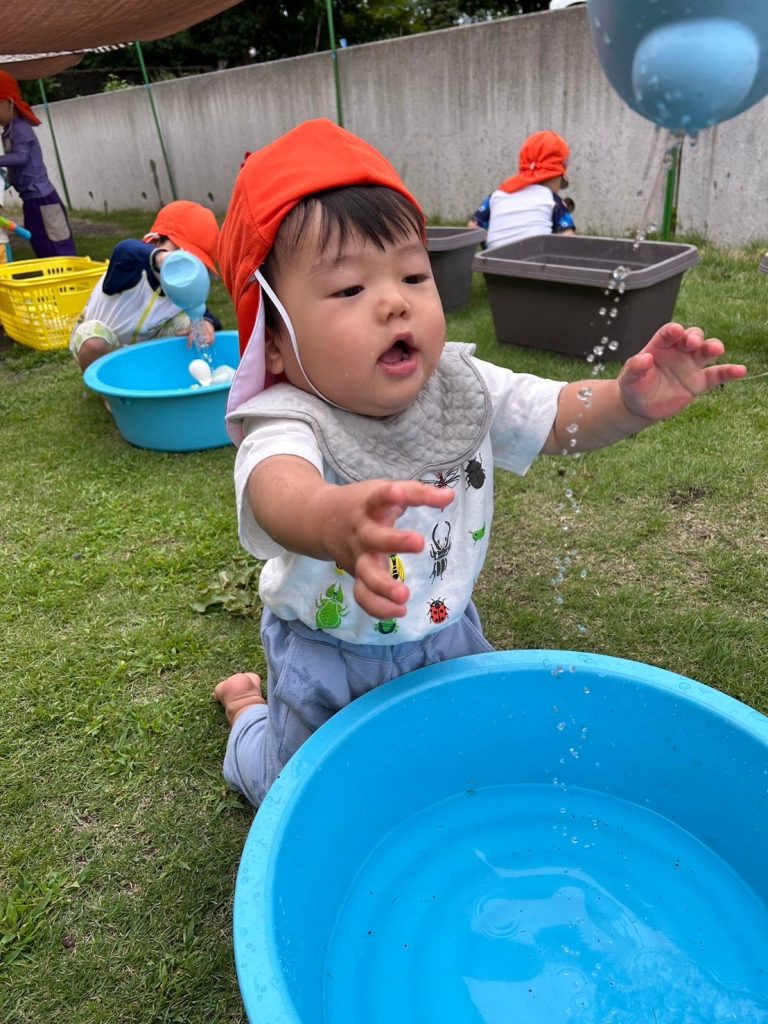 水遊びが始まりました