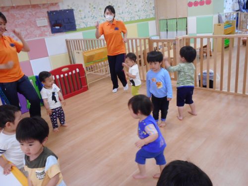 はじめての　♪リトミック　?