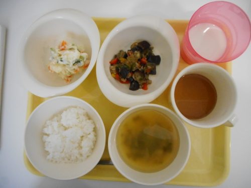 ８月18日（土）の給食＆おやつメニュー