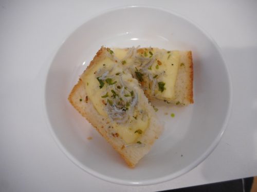 かんたんレシピ?「じゃこトースト」