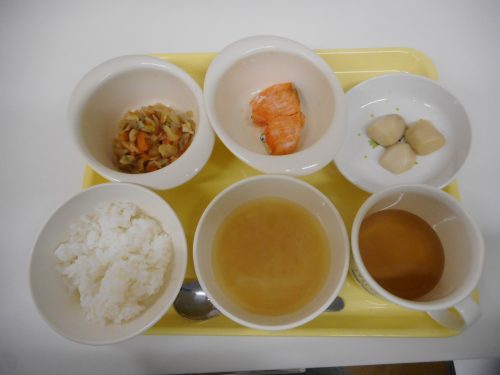 11月６日(火)のお給食＆おやつメニュー