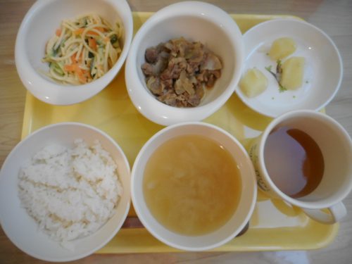 ３月２６日(火)のお給食＆おやつメニュー