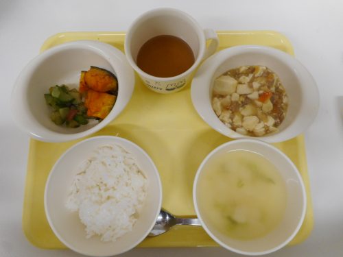 ３月２７日(水)の給食＆おやつメニュー