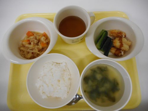 ３月２２日(金)のお給食＆おやつメニュー