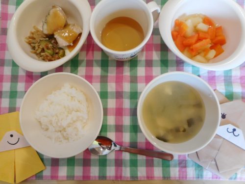 ４月１９日(金)のお給食＆おやつメニュー