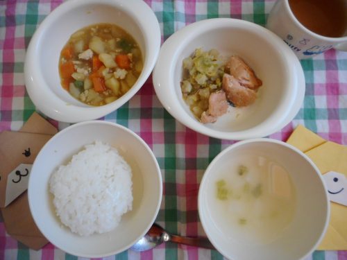 4月９日(火)のお給食＆おやつメニュー