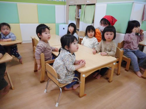 今日の絵本の読み聞かせ＆フラッシュカード♪