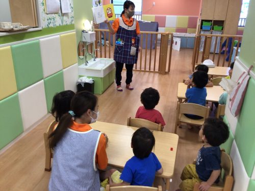 今週の絵本の読み聞かせ?