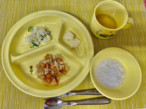 10月13日（木）の給食・おやつ