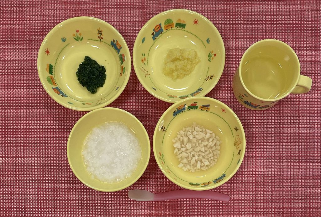 8月22日(火)の給食・おやつ