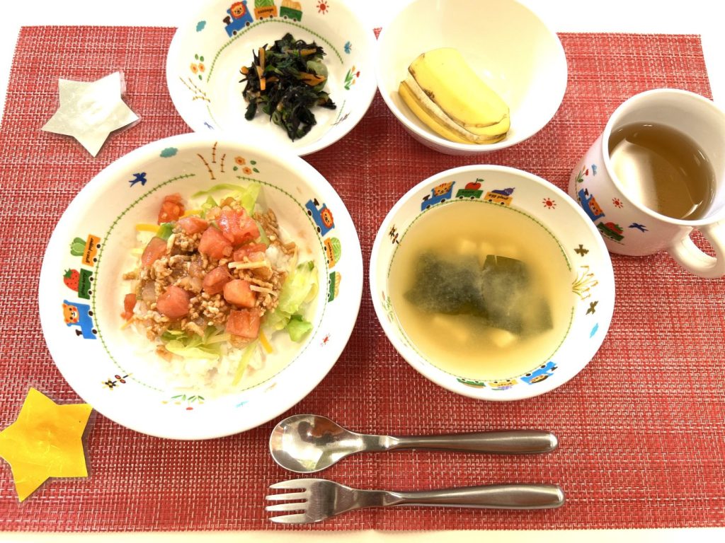 【11月21日㈭の給食・おやつ】