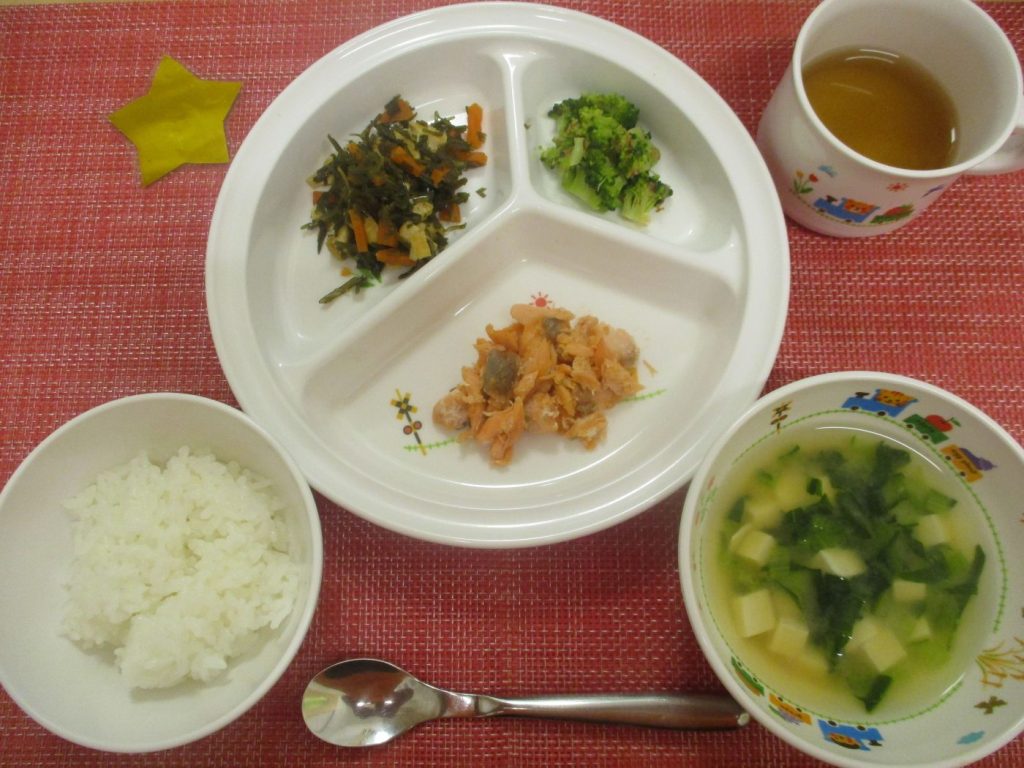 【5月14日㈬の給食・おやつ】