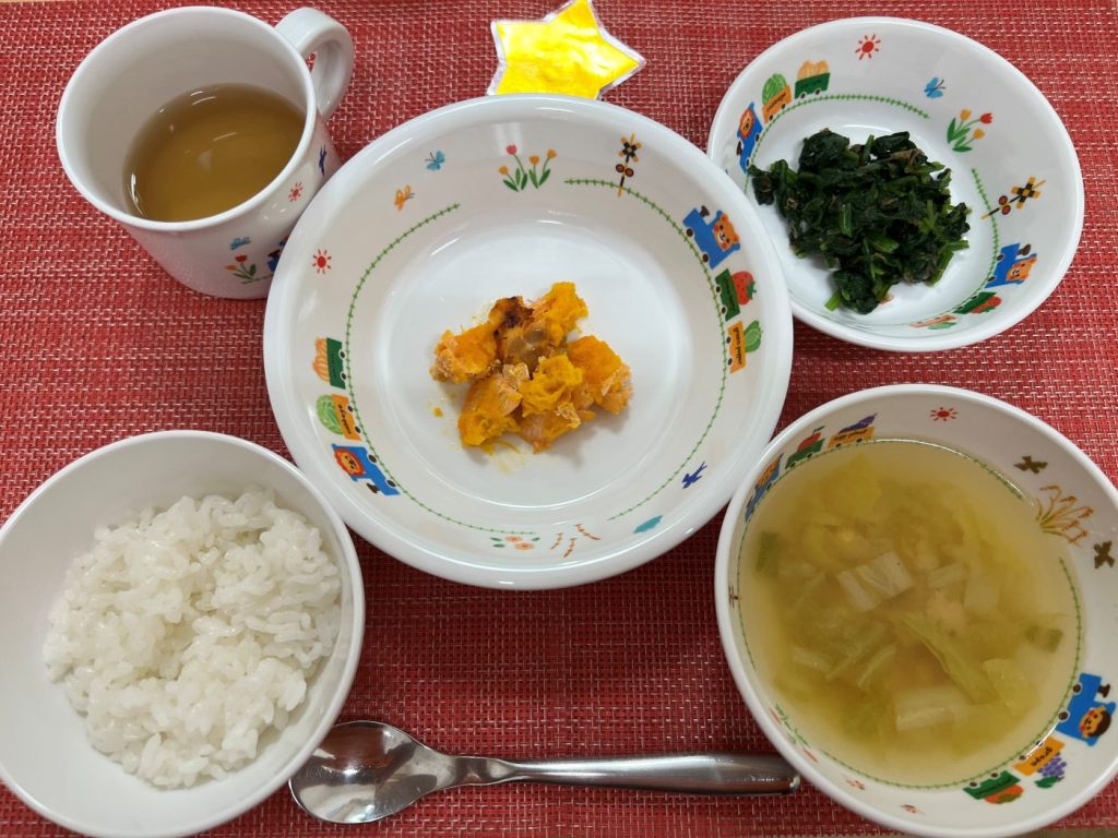 【11月5日㈬の給食・おやつ】