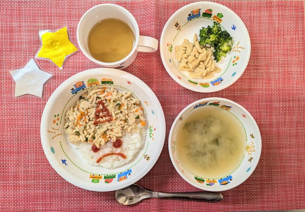 【2月17日㈪の給食・おやつ】