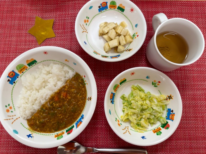 【12月1日㈪の給食・おやつ】
