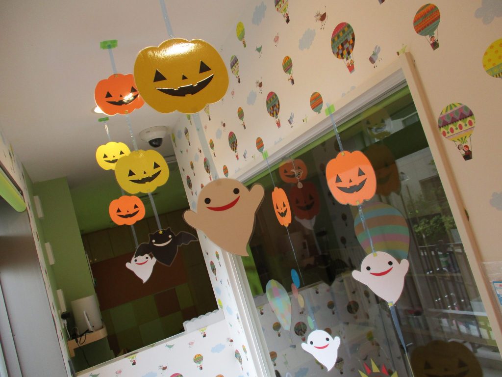 ?ハロウィン製作?